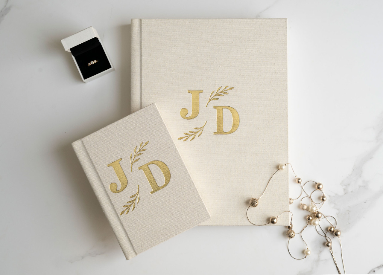 BOUTIQUE BOOKS - Lustre